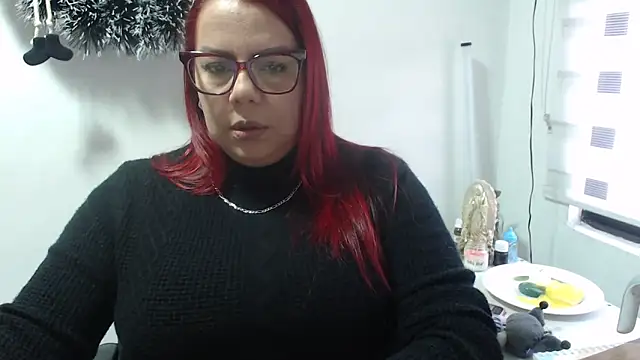 Rebecagiraut online show from December 15, 1:16 pm