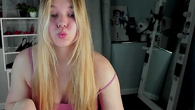 Rebecca Kelly online show from December 22, 2:26 am