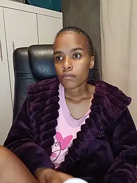 SexySlenderLexy online show from June 11, 6:43 am