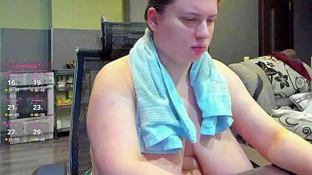 1lindsey1 online show from October 6, 5:51 pm