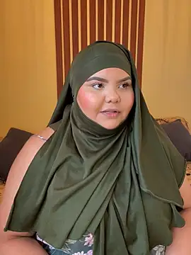Snapshot of _Shara_Handal_ chatting on October 6, 11:05 am Shara Handal online show from October 6, 11:05 am