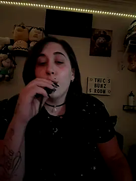 ThicBunz online show from September 23, 12:53 am