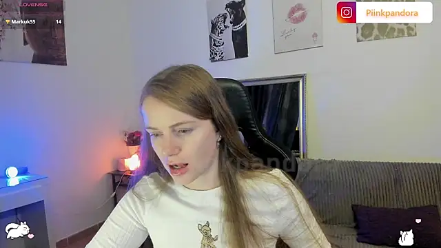 Piinkpandora online show from March 29, 9:58 pm