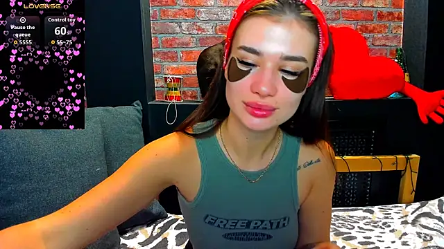 UrJoyy online show from December 5, 2:33 am