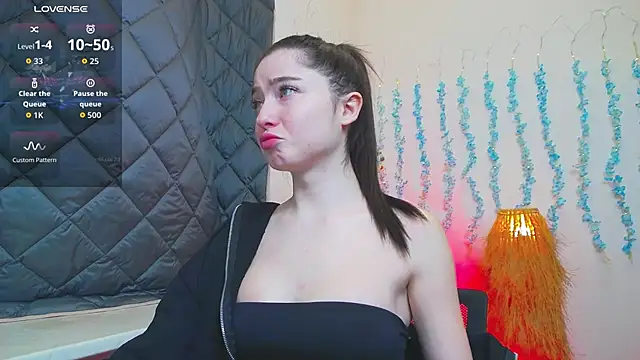 Luxuryalma online show from March 24, 6:52 am