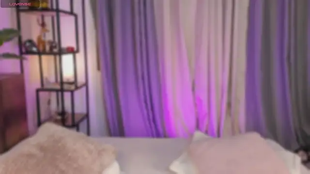 lynda west online show from April 20, 5:21 am