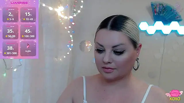 JewellKiss7 online show from March 29, 2:05 pm