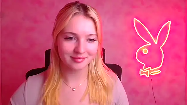 Milka kiss  online show from November 20, 12:17 pm