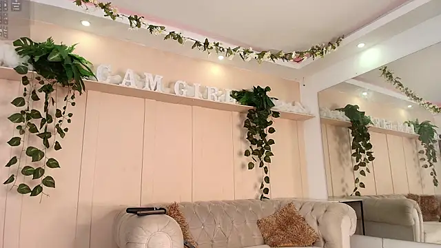 flavia cruz online show from September 29, 8:03 pm