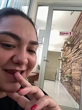 pili placer online show from May 5, 4:32 pm