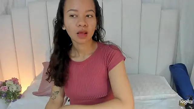 brithany rousee online show from October 4, 12:11 pm