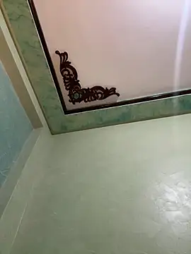 Lolo-Charmouta online show from April 3, 9:24 pm