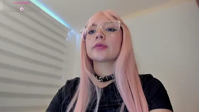 Hannya moon online show from February 6, 6:00 pm