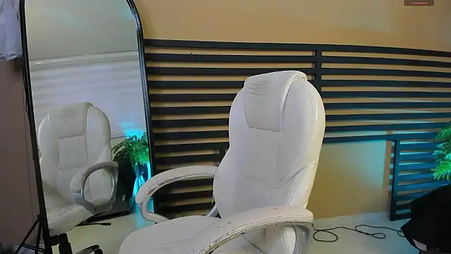 luna willians online show from January 19, 12:45 pm