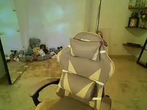 mandy berrys online show from April 6, 2:44 am