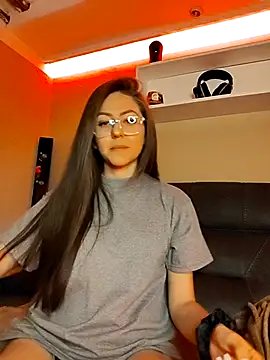 Ich Bin Julia online show from December 2, 11:12 am