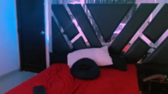 MelannyTylor online show from April 2, 3:04 am
