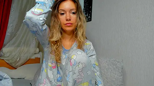 foxy blond online show from September 30, 12:16 am