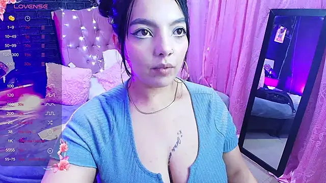Snapshot of loren_tits24 chatting on September 8, 9:58 pm loren tits24 online show from September 8, 9:58 pm