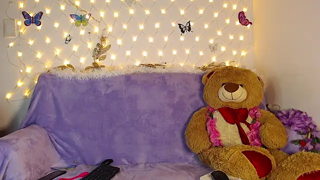Snapshot of NatazhaQueen chatting on October 19, 12:51 pm NatazhaQueen online show from October 19, 12:51 pm