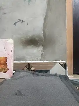 Banee bunnyLIVE online show from March 6, 8:15 pm