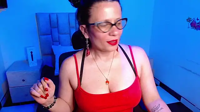 Snapshot of Daneshka_naughty chatting on September 20, 1:38 am Daneshka naughty online show from September 20, 1:38 am