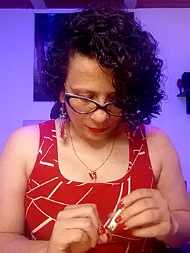 Snapshot of Daneshka_naughty chatting on October 4, 12:05 am Daneshka naughty online show from October 4, 12:05 am