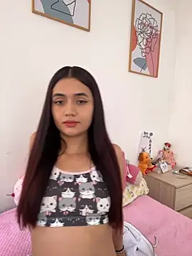 HallieLemon1 online show from December 3, 9:06 pm