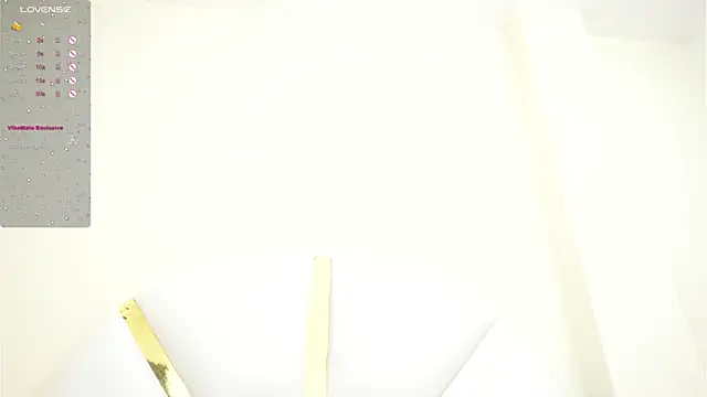 Camilaperson online show from November 11, 9:45 pm