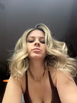 Love Bri online show from March 8, 9:46 am