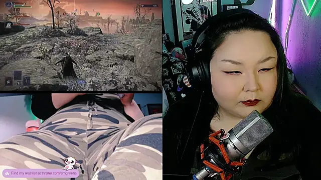 Snapshot of EmGreens chatting on October 3, 2:27 am EmGreens online show from October 3, 2:27 am