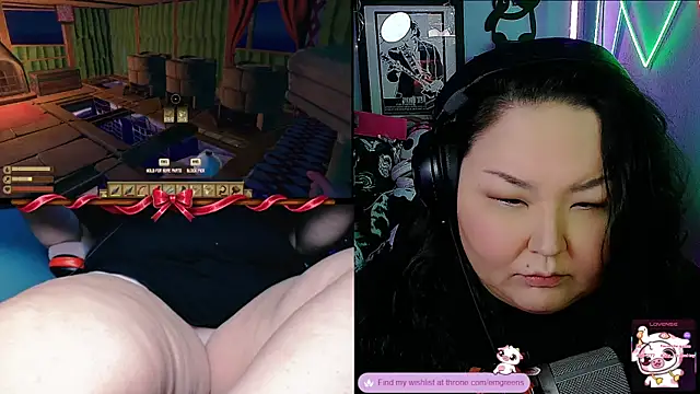 Snapshot of EmGreens chatting on September 12, 4:02 am EmGreens online show from September 12, 4:02 am