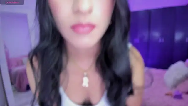 Tinylottie online show from May 23, 5:33 pm