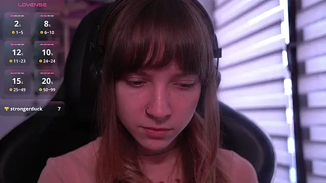 juliapie online show from December 17, 9:13 am