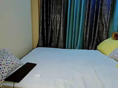 Sugarr   online show from January 13, 4:00 pm