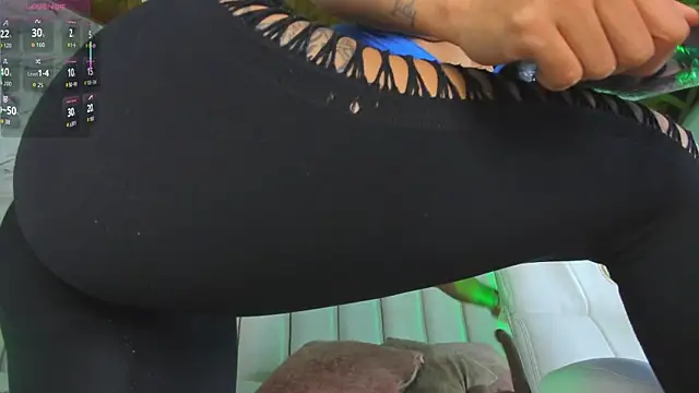 Pamela Moreno  online show from November 25, 7:26 pm