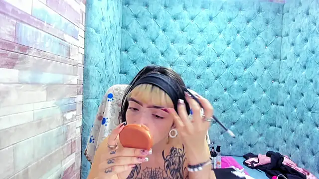 Samantha Smiith online show from January 17, 4:20 am