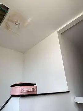 AbyThompson online show from April 20, 1:47 pm