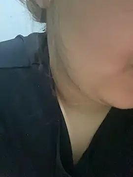 yassminsexy22 online show from March 7, 8:38 pm