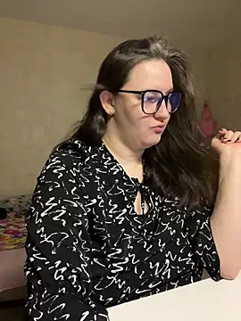 hungry1bunny online show from February 10, 10:46 pm