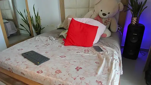 Snapshot of HELLEN_SWEET6 chatting on October 11, 5:48 pm HELLEN SWEET6 online show from October 11, 5:48 pm