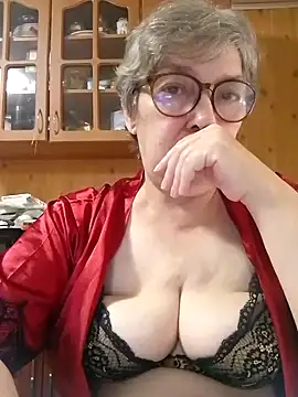 Snapshot of IrinaSweet54 chatting on September 27, 7:37 am IrinaSweet54 online show from September 27, 7:37 am