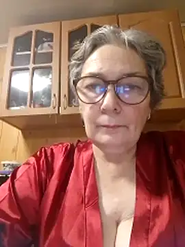 Snapshot of IrinaSweet54 chatting on October 19, 4:20 pm IrinaSweet54 online show from October 19, 4:20 pm