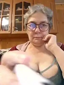 Snapshot of IrinaSweet54 chatting on October 8, 9:35 am IrinaSweet54 online show from October 8, 9:35 am