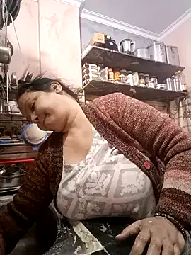 Kavya kapoor online show from December 18, 4:28 am