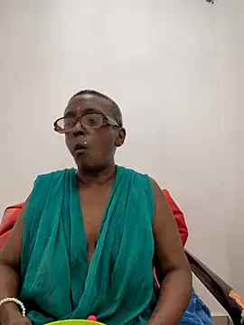 mamakarma1403 online show from June 28, 1:07 pm