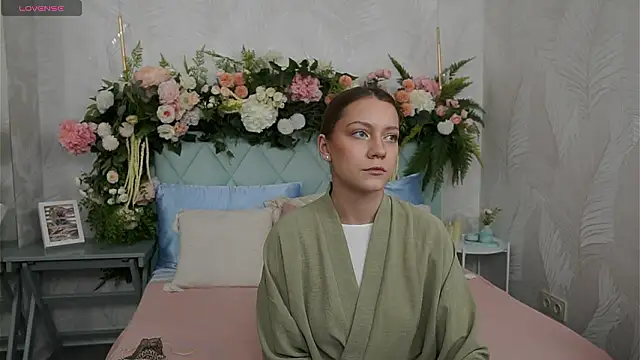 AliceBrayan online show from February 27, 5:02 pm