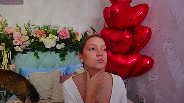 AliceBrayan online show from February 5, 5:05 pm