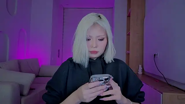 RileyMee online show from September 30, 12:55 pm