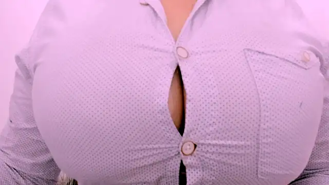 Snapshot of valeriasexxx chatting on October 6, 11:16 am valeriasexxx online show from October 6, 11:16 am